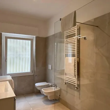 Luxury Apartment Luna Moltrasio Exterior foto