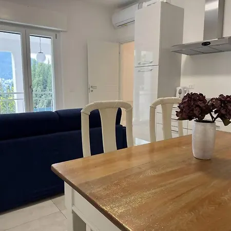 Luxury Apartment Luna Moltrasio Exterior foto